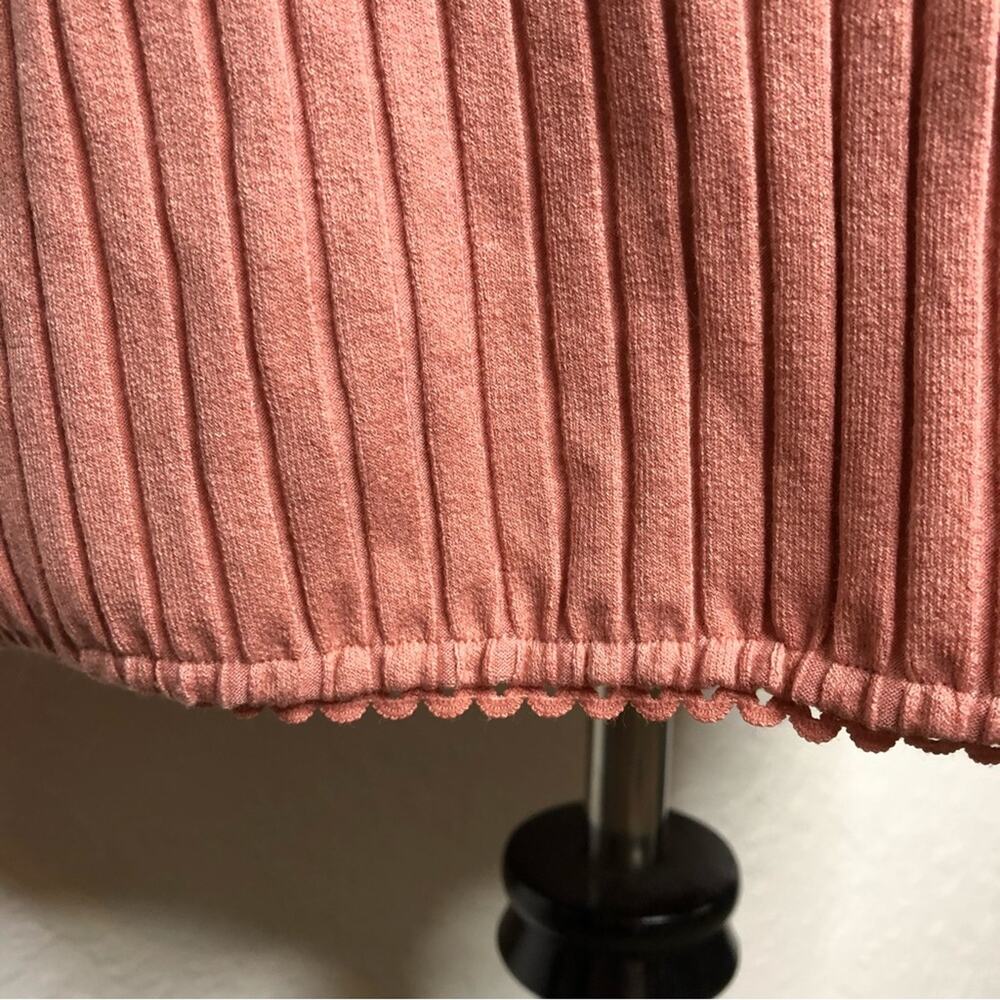 NBD pink ribbed knit v neck dress size Small - Picture 12 of 13
